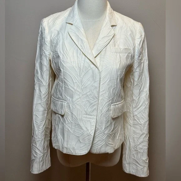 NWT Gucci Ivory Floral Textured Blazer - Size 42/US 6 - Picture 2 of 15